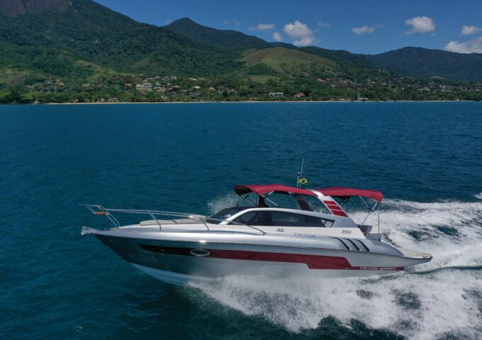 TRITON 300 SPORT