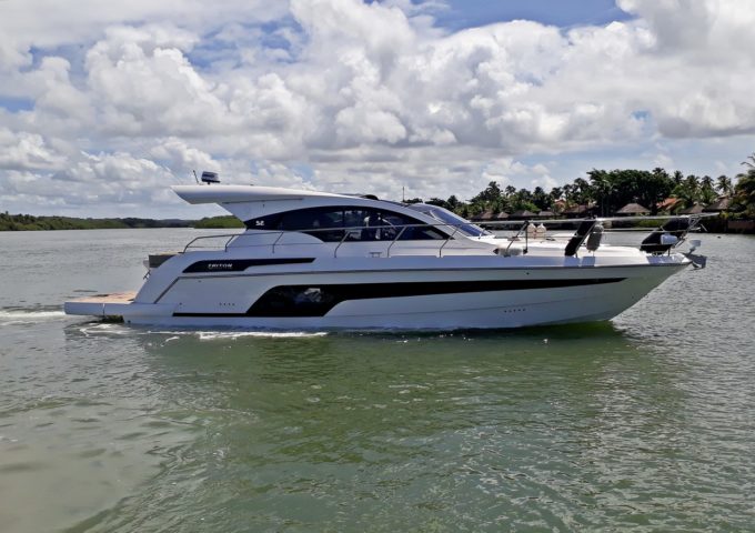 TRITON 52 HT