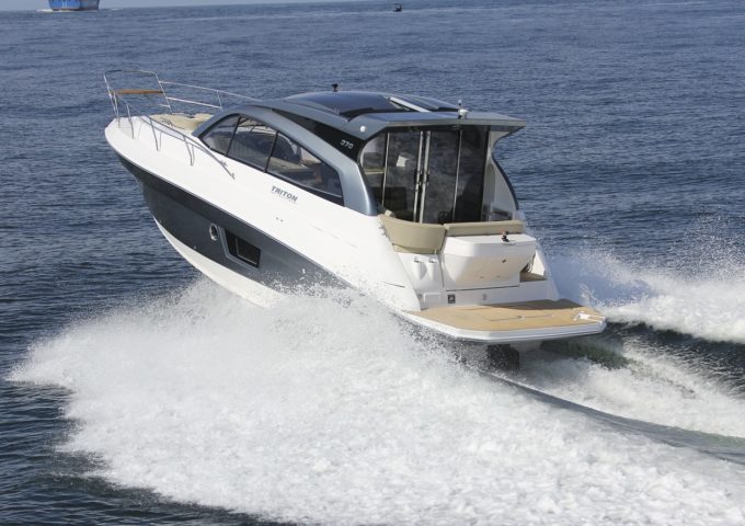 TRITON 370 HT