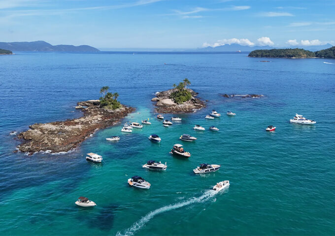 10 destinos no Brasil para aproveitar em uma lancha de luxo