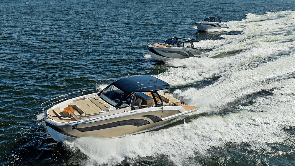 O valor da tradição: por que a linha de lanchas com mais de 15 modelos da Triton Yachts reflete uma história de embarcações incomparáveis